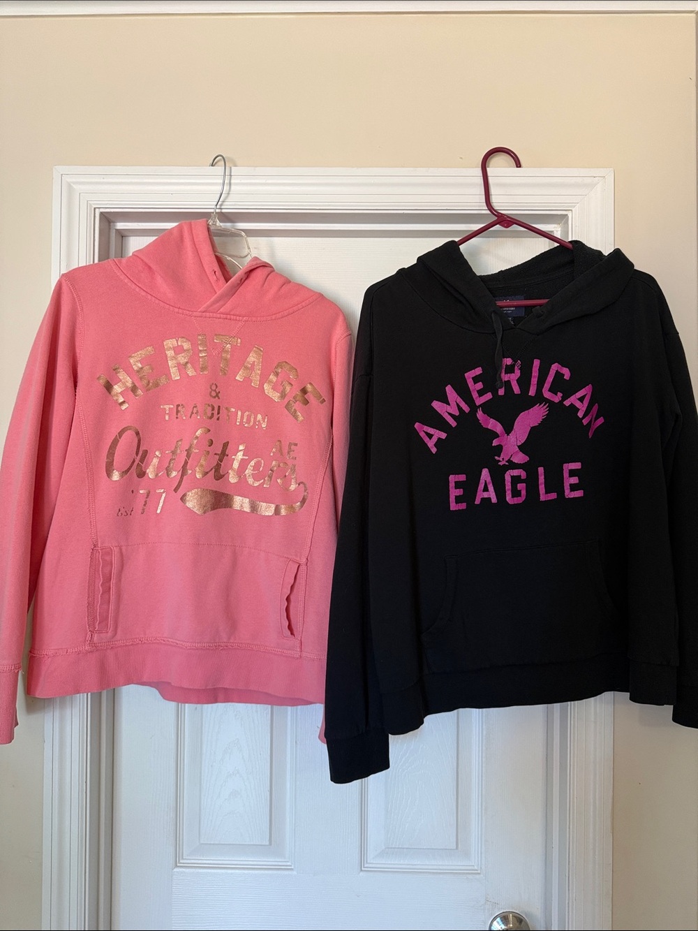 Pair American Eagle Outfitter’s Womens Hoodie XL